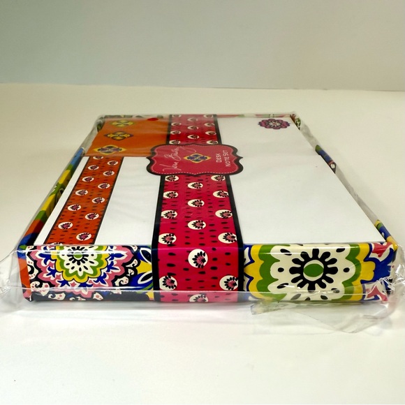 Vera Bradley-Retired Desk Note Set-Rio-Sticky Notes-Tabs-Notepad-NWT - Picture 5 of 11